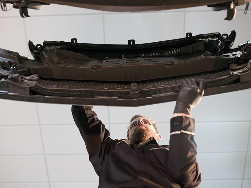 Lifetime Warranty for Mercedes-Benz Collision and Auto Glass.