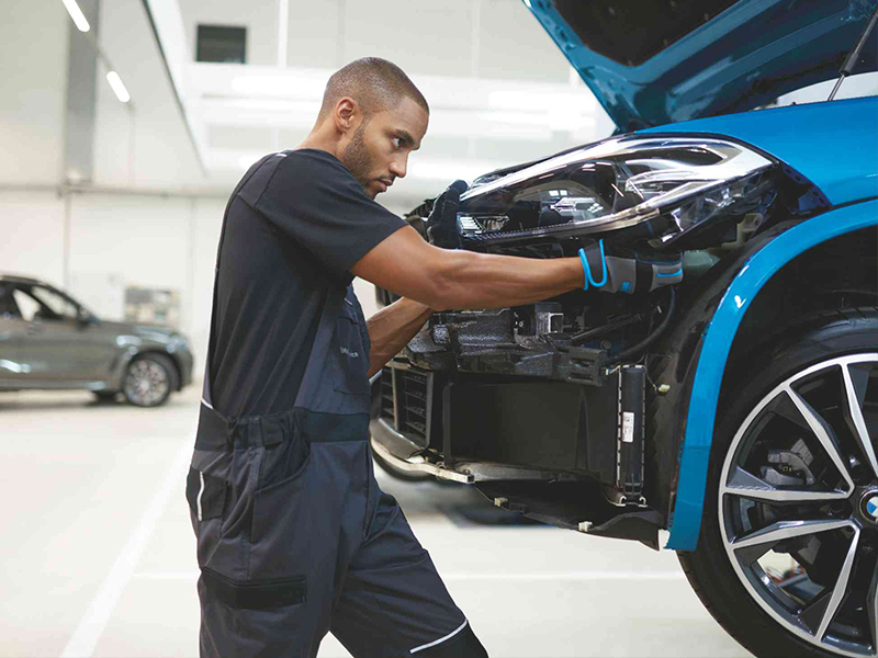 Lifetime Warranty for Georgian BMW & MINI Collision and Auto Glass at Zenetec